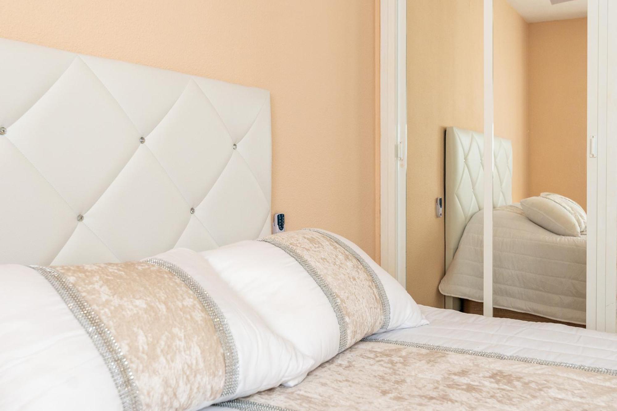 Flamingo 1 Bdr Beach 200 Meters Always Happy Benalmadena Apartamento Exterior foto